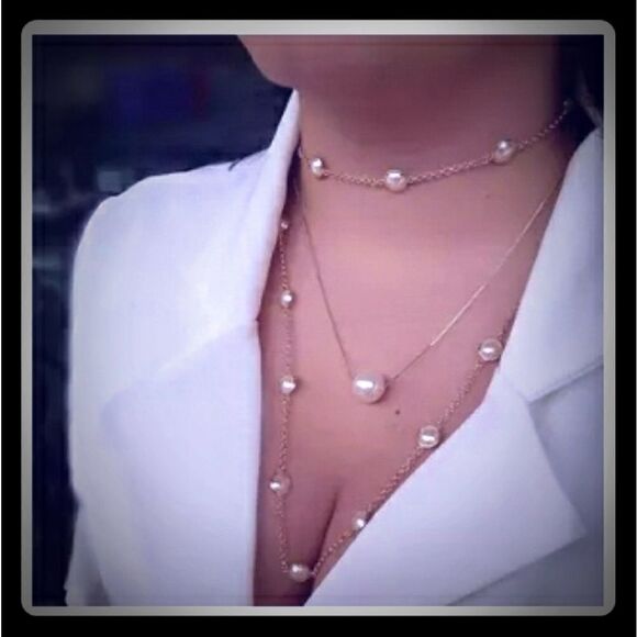 3 Strand Exquisite Pearl Necklace! - Picture 1 of 4